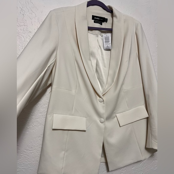 Torrid SoHo Studio Refined Crepe Blazer BNWT Size 2 - Picture 2 of 12